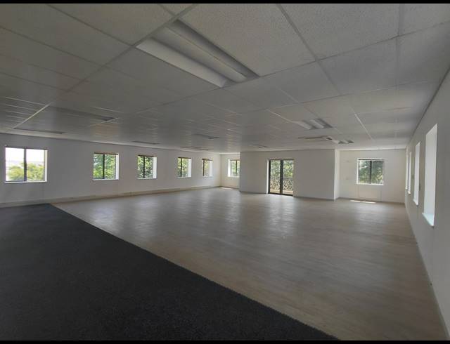 514M² OFFICE TO LET IN BRYANSTON